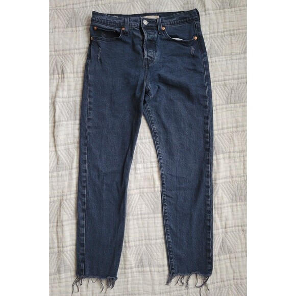 Levi's wedgie straight 28 EUC - Picture 1 of 4